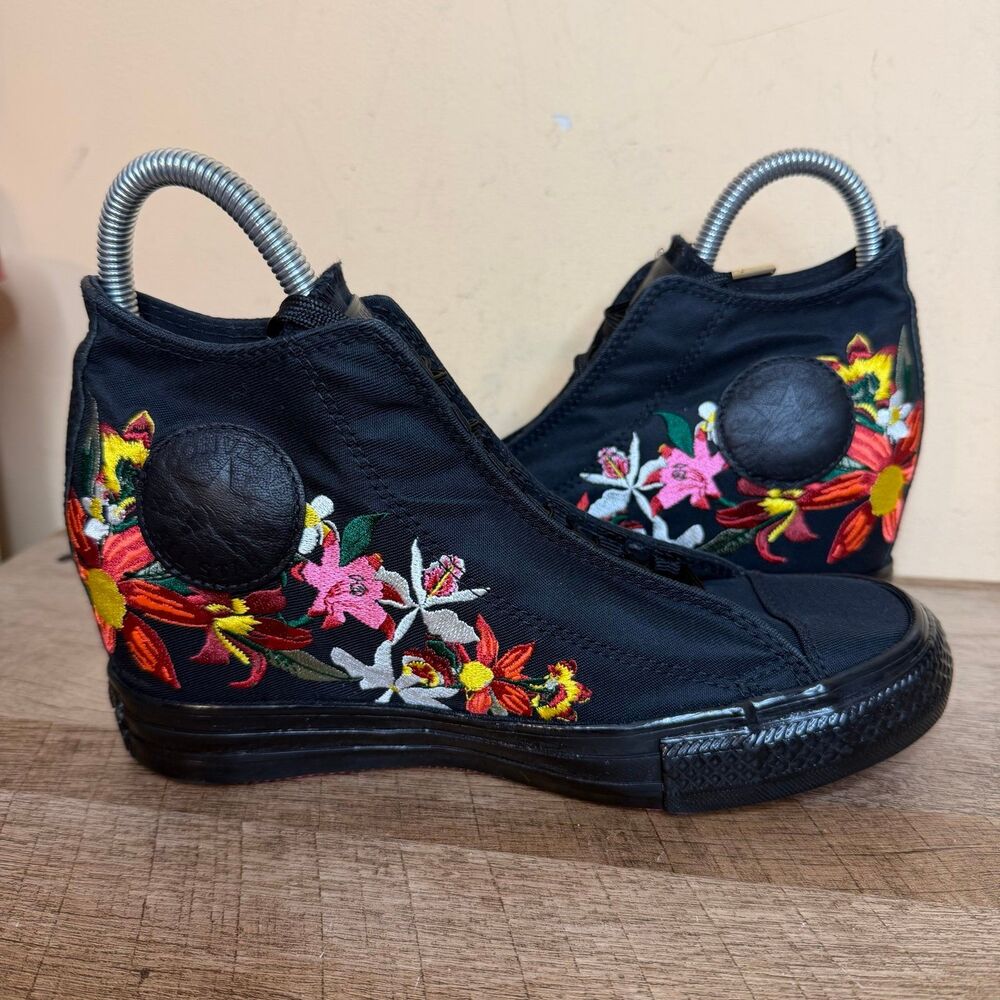 CONVERSE PatBO Floral Embroidery hidden Wedge Sneakers Size 8 shoes